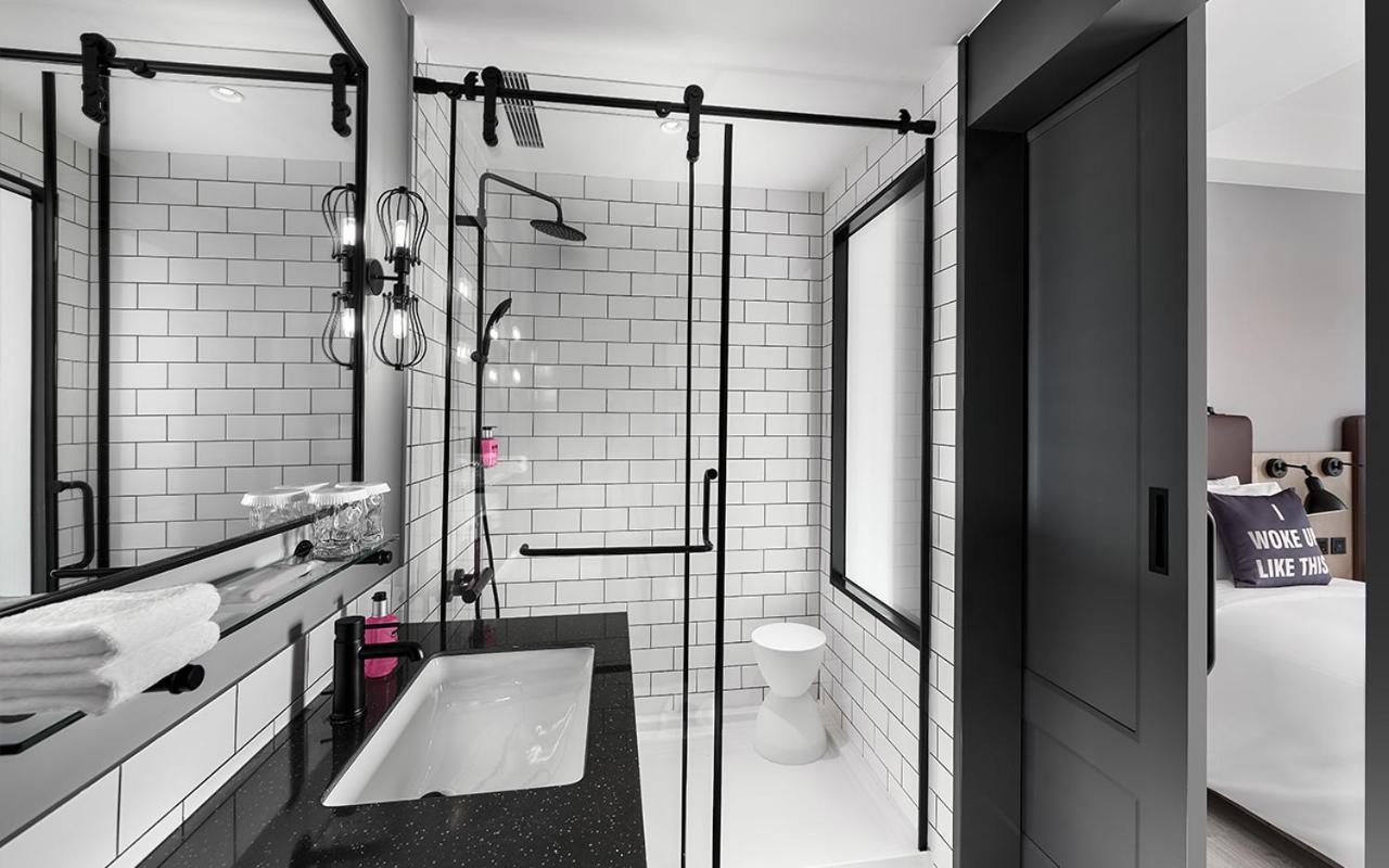 Moxy Taichung Hotel Kültér fotó
