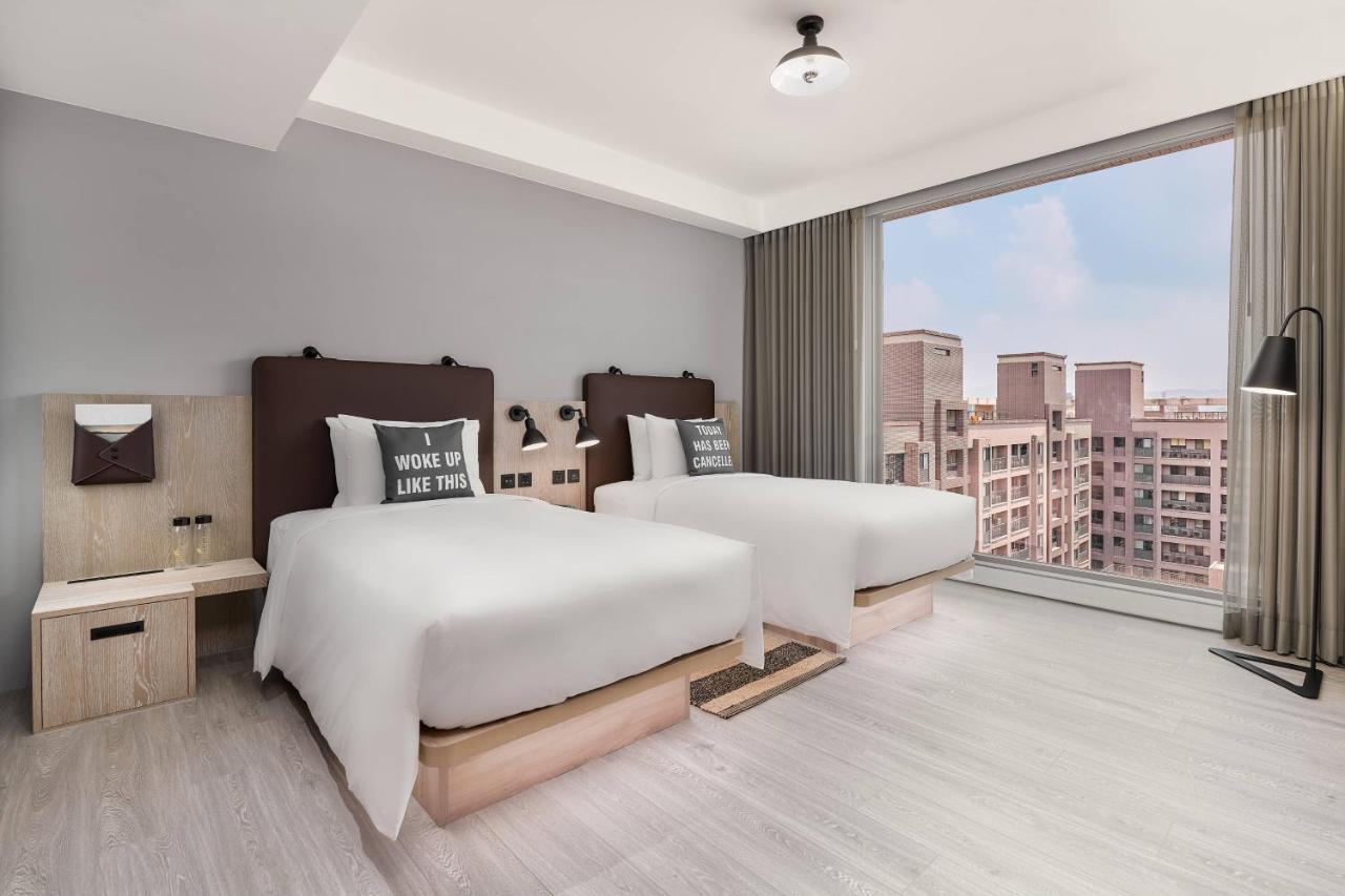 Moxy Taichung Hotel Kültér fotó